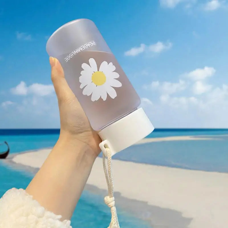 500ml Small Daisy Transparent Plastic Water Bottles With Portable Rope Travel Tea Cup